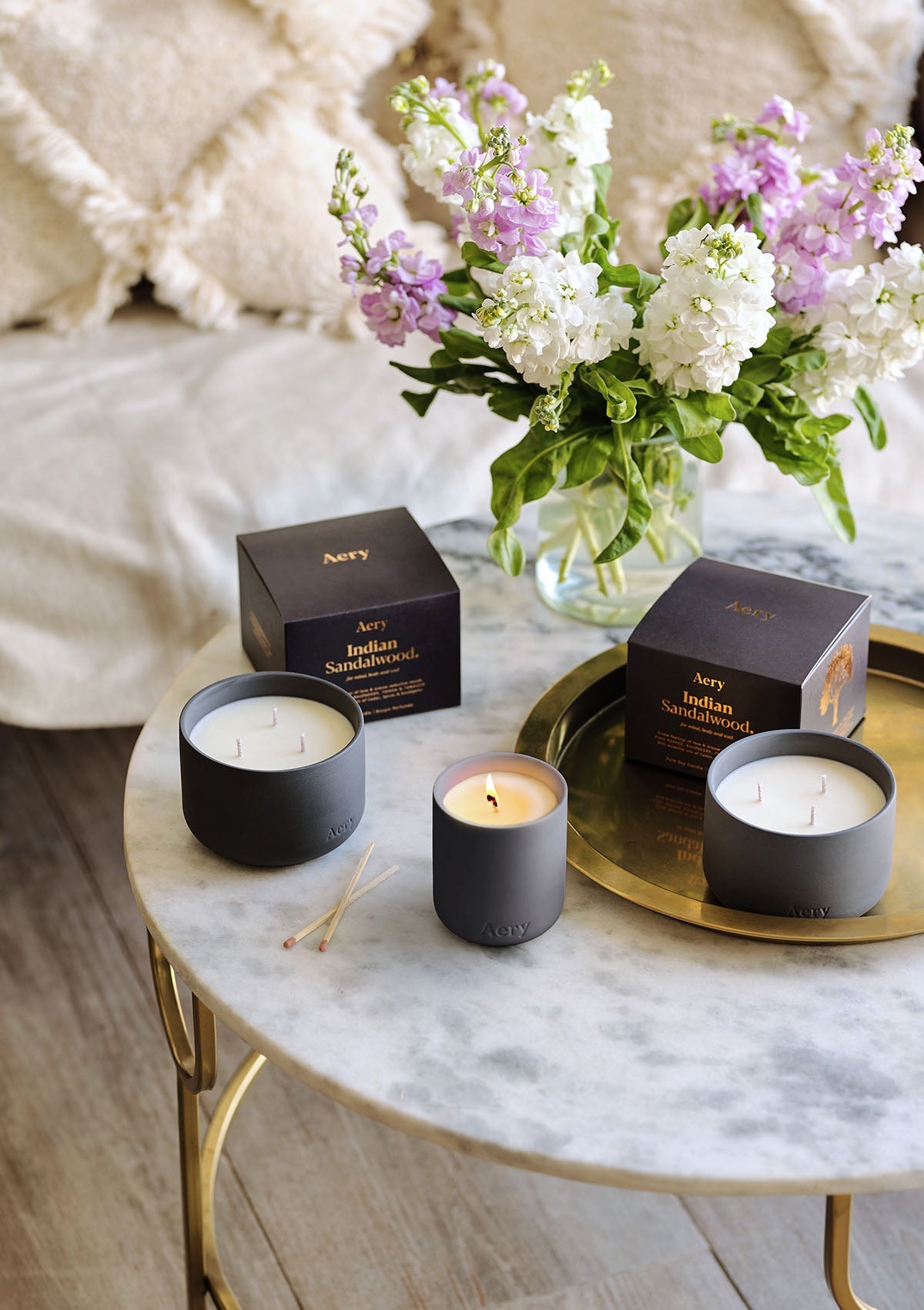 Indian Sandalwood Scented Candle