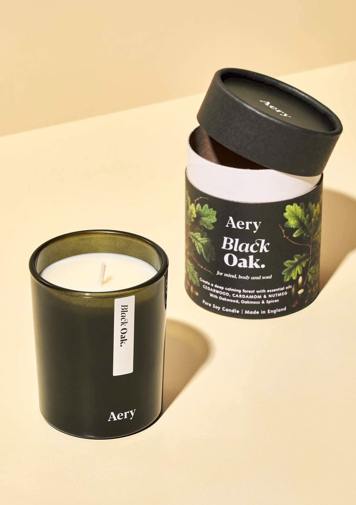 Black Oak Scented Candle - Cedarwood Cardamom and Nutmeg
